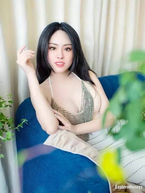 Duyen, 23