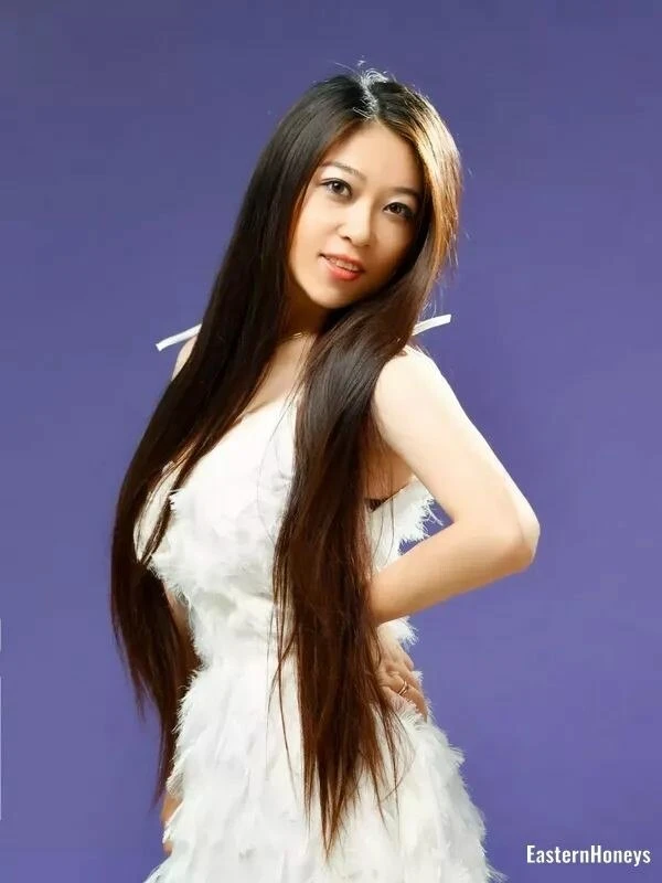 Maygie, 31
