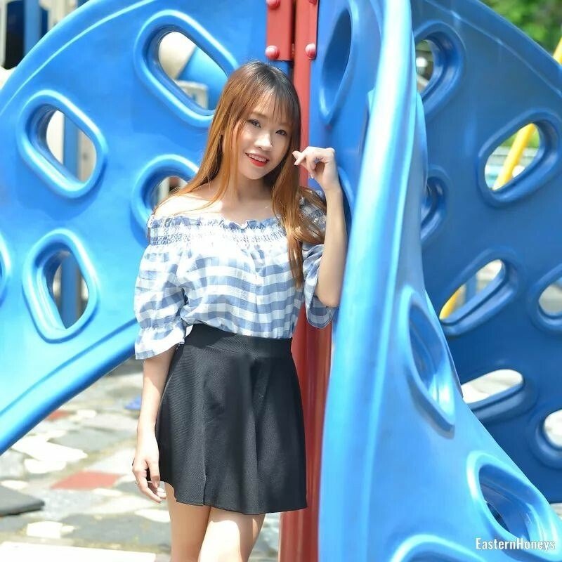 Ada, 21