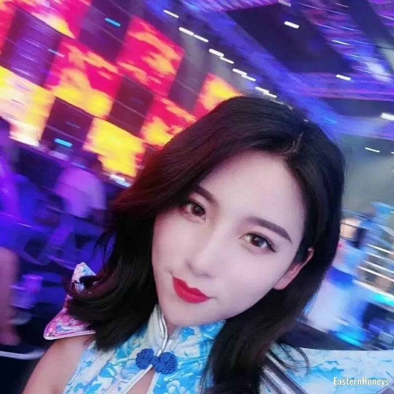 Amy, 24