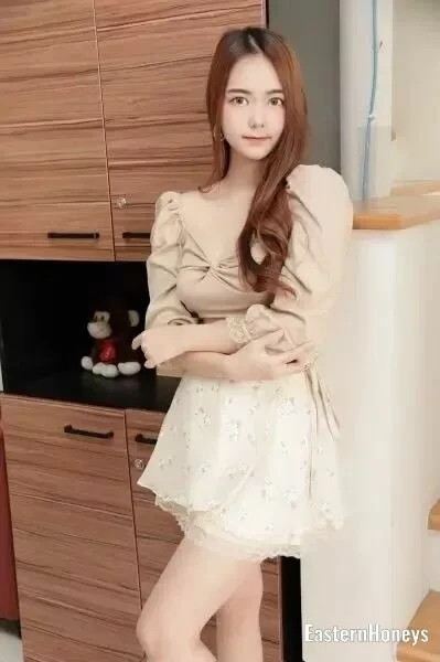 Ratcha, 23